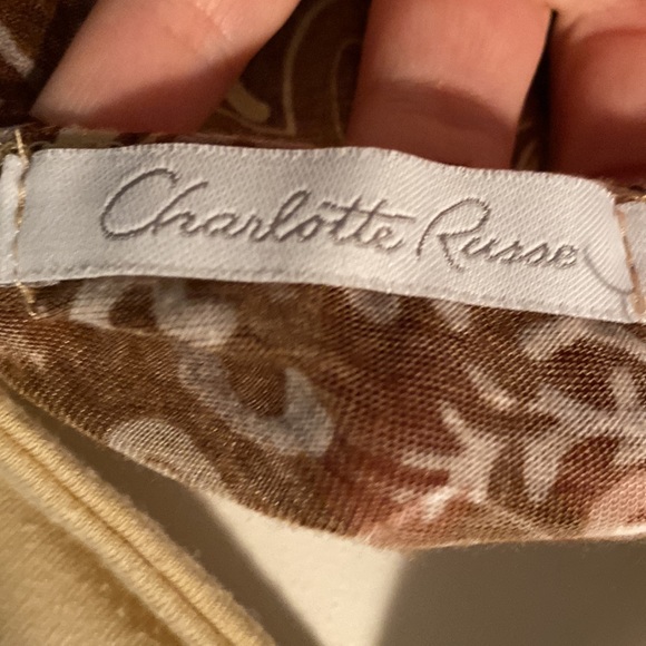 Charlotte Russe Halter Top with unique TwistDesign on back - Picture 5 of 5